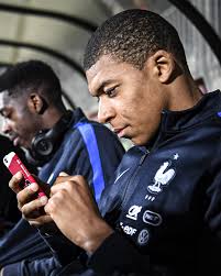 Football fans when they discover Footdle, a Wordle game for players