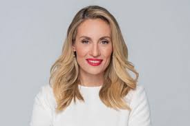 Jun 16, 2021 · η ελεονώρα μελέτη με τον σύζυγό της, θοδωρή μαροσούλη, βρέθηκαν στο «άλσος» για να απολαύσουν την άννα βίσση στη συναυλία που έδωσε, το βράδυ της τρίτης (15/6). H Eleonwra Meleth Efyge Apo Thn Prwinh Zwnh Toy Alpha Poios Bre8hke Sth 8esh Ths