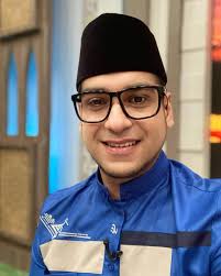 Semenjak memutuskan menikah 10 tahun silam, pasangan yang telah dikarunia tiga anak ini hampir tidak pernah diterpa isu miring. 10 Pemain Kun Anta Mendadak Santri Sinetron Terbaru Mnctv Dailysia