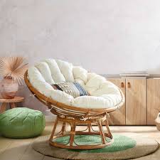 Magnifique fauteuil en rotin et bambou teint en noir, tout aussi décoratif que confortable il apportera une touche d'exotisme à votre intérieur. Fauteuil Rond En Rotin Avec Coussin Blanc Papasan Kha Home Design