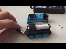 Battery Operated Thomas The Tank Engine Repair Youtube Thomas The Tank Engine Engine Repair Thomas The Tank