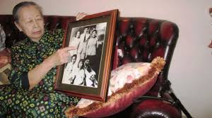 Namun, manchester city diprediksi harus berjuang keras merengkuh kemenangan. Kartika Anak Angkat Bung Karno Dari Ende Koran Sulindo