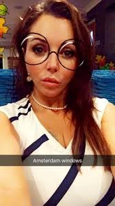 Crystal Craven's Instagram, Twitter & Facebook