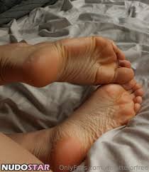 vaine.tv Nude Leaks Photo 1 - NudoStar