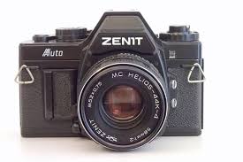 Наверное, в каждой семье был плёночный фотоаппарат «зенит». Fotoapparat Zenit Avtomat Automat Obzor I Instrukciya Fototehnika Sssr