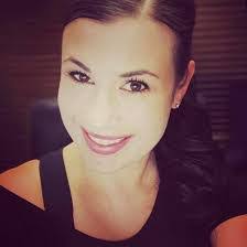 Deanna Andrade's Instagram, Twitter & Facebook