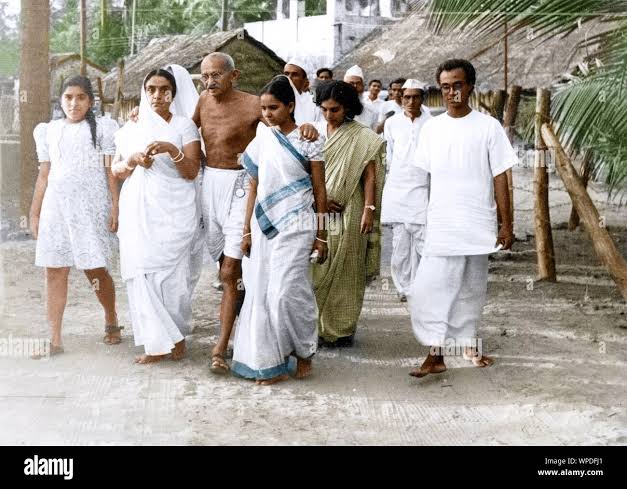 Mahatma Gandhi morning walk, Juhu Beach, Bombay, Mumbai, Maharashtra, India, Asia, May 1944, old vintage 1900s picture Stock Photo - Alamy