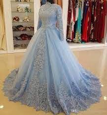 We offer a vast array of scottish clothing and celtic clothing perfect for historical reenactments, costume parties, and stage productions. Vintage Celtic Wedding Dresses White And Pale Blue Colorful Medieval Bridal Gowns Scoop Neckline Corset Long Bell Sleeves Appliques Flowers From Weddingpalace Ball Gown Wedding Dress Lace Ball Gowns Wedding