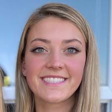 Hailey Bowman's Instagram, Twitter & Facebook