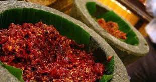 Indonesia Banget Sambal Tuk Tuk Bahan 350 Gram Ikan Asin Jambal Roti Rendam Air Garam Panas Tiriskan Sambal Recipe Spicy Recipes Hot Chili Recipe