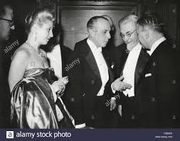 Though she was a controversial figure in politics, she was also regarded as a saint by many argentinians, and her funeral was attended by millions. Franco Argentine Stockfotos Und Bilder Kaufen Alamy