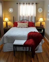 24 Gorgeous Small Spaces Ideas For Your Apartment Very Small Bedroom Small Bedroom Ideas For Couples Small Room Bedroom