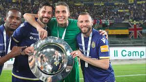 Built in 1963, the venue's only fault … Jubel In Venetien Hellas Verona Zuruck In Der Serie A Goal Com