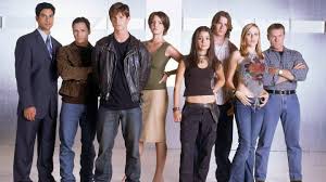 Roswell, new mexico is back with an intense time jump that covers everything from the pandemic to the revelation that our max is a clone of evil max. Roswell Season 3 Roswell Wiki Fandom