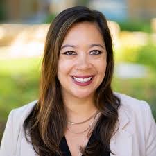 Caitlin Cobb's Instagram, Twitter & Facebook