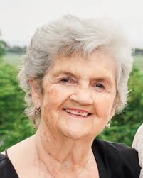 Maureen Enright's Instagram, Twitter & Facebook