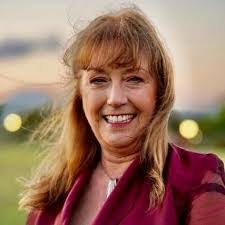 Michele Rivard's Instagram, Twitter & Facebook