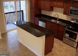 6902 Deer Run Dr, Alexandria, VA 22306