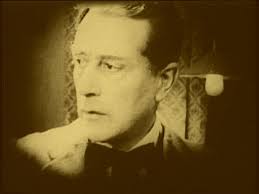 Silent Movie Review: “The Man with the Twisted Lip” (Monochrome May  Special)