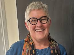 Donna Ramos's Instagram, Twitter & Facebook