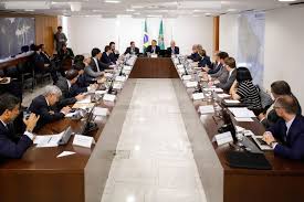 Linha de crédito de 20 milhões para produtores afetados por intempéries entre março e maio. Bolsonaro Reune Ministros No Conselho De Governo Nesta Terca Veja