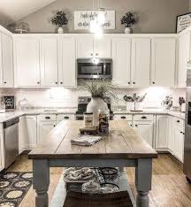 2019 Best Farmhouse Kitchen Countertops Design Ideas And Decor Worldecor Co Small Farmhouse Kitchen Kitchen Remodel Small White Kitchen Remodeling