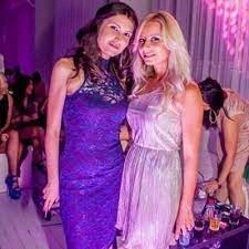 Studies electrical engineering, numerical methods, and engineering mathematics. Anamaria Popescu Onutzablue Twitter