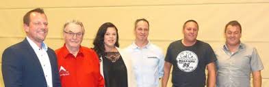 Franzi jung / polizeimeisterin franziska 'franzi' jung. Die Geehrten Von Links Frank Lanthaler Anton Hoch Tina Wolf Armin Bendix Alexander Saile Und Klaus Wolf Auf Dem Bild Fehlt Barbara Hahn Fotos Daiker Schwarzwalder Bote