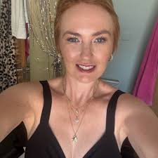 What advice for a 2 week full liquid diet after bariatric surgery?