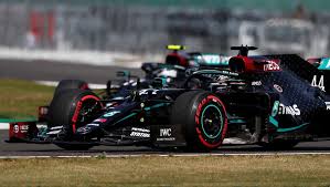 Top 10 lewis hamilton pole position laps. Formel 1 Qualifying In Silverstone Valtteri Bottas Holt Pole Position Der Spiegel