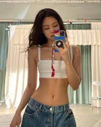 Singer rosé workout routine and diet plan. What Are Blackpink S Fitness And Diet Routines Jennie And Rose Love Pilates While Lisa And Jisoo Say Long K Pop Dance Practices Are Exercise Enough South China Morning Post