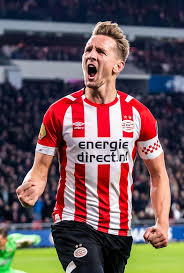Welcome to krasnodar ?#dejongpsv #psvdejong #luukdejongluuk de jong (aigle, 27 augustus 1990) is een nederlandse voetballer die doorgaans. Voor Luuk De Jong Zit In Het Philips Stadion Nog Een Klaterend Applaus In Het Vat Als Alles Weer Normaal Is Psv Ed Nl