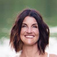 Cara Ferris's Instagram, Twitter & Facebook