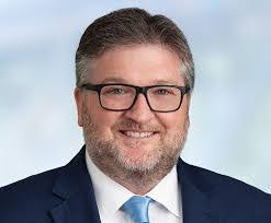 Tom Ennis's Instagram, Twitter & Facebook