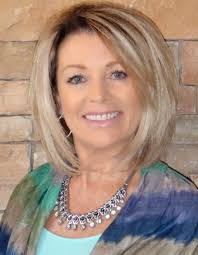 Lesley Howard's Instagram, Twitter & Facebook