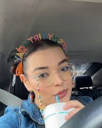 Mel 🍭 Alvarez (@lolitsmeli) • Instagram photos and videos