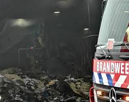 De hulpdiensten in soesterberg reageren onder meer op. Brand Op Soesterberg Noord