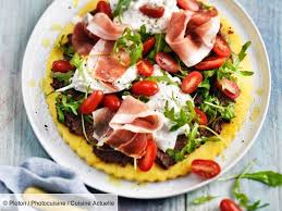 Recette Tarte De Polenta A La Tapenade Buratta Jambon Cru Et Roquette Ingredients 4 Personnes 125 G De P Recettes De Cuisine La Tapenade Salade Caprese