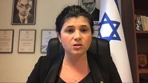 Sharon Haskell's Instagram, Twitter & Facebook