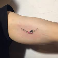 tattooer dogy 極會捕捉女人身體曲線的韓國 25 歲 歐巴 刺青師 the femin tattoos tiny tattoos mini tattoos