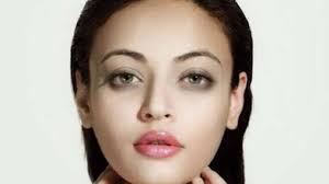 Her father is nitin ullal, who held a managerial post in a construction. Remember Aishwarya Rai Bachchan S Doppelganger Sneha Ullal Here S What Salman Khan S Lucky Co Star Is Up To Now