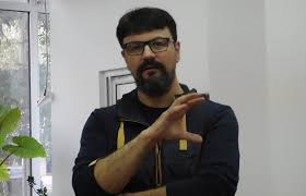 Clotilde armand nu a fost însă taxată după dezvăluiri de presă, ci avansată. Un Cunoscut Artist SlÄƒtinean Ia Partea Lui Clotilde Armand In Problema ExpoziÈ›iei Cu DrÄƒcoaice FÄƒrÄƒ Sutien Foto Olt Alert