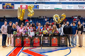 Three Tornado score in double-digits as King defeats Converse in regular  season finale