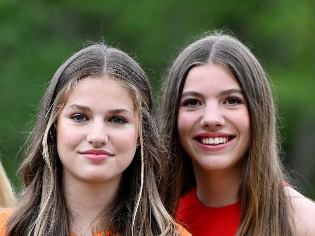 In 9 photos: Princess Leonor and Infanta Sofia's cutest twinning moments