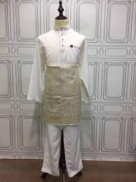 Because it depends on the lunar calendar, the for hari raya puasa, people thoroughly clean and decorate their homes and put on new clothes. Pin On Baju Melayu Raya 2018