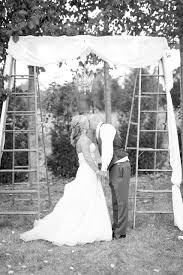 Barn And Garden Wedding Close To Salem Oregon Green Villa Barn Gardens Ladder Ceremony Alter Backdrop Green Villa Weddings In 2019 Wedding Rustic Barn Side Garden