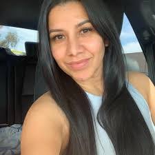 Amber Davidson's Instagram, Twitter & Facebook