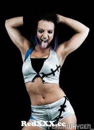 Breaking News: Ruby Riott reveals she hates shaving her armpits! She also  revealed that she only showers once a week max. The other girls need to be  careful if they go up