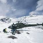 army rescuers save French mountaineer