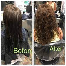 First Client Perm Using Green And Blue Bendy Rods And Extra Body Solution Firstperm Perm Beachywaves Hair Platinblond Frisuren Frisuren Damen